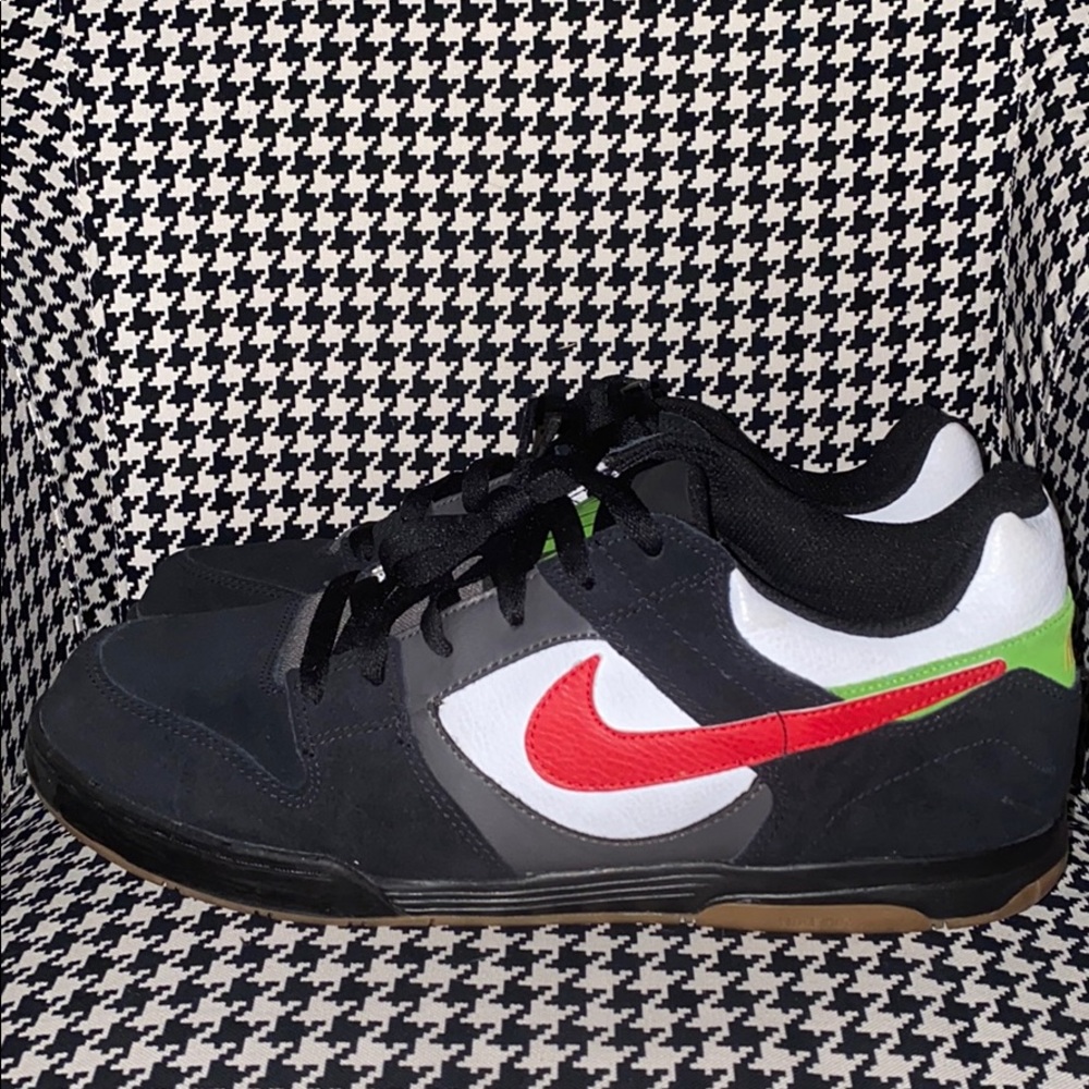 Nike Low